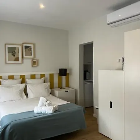 Charming In Campolide - Zamb F Appartamento *